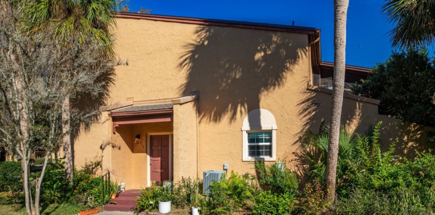 Condominio en Jacksonville, Florida, 2 dormitorios  № 834595