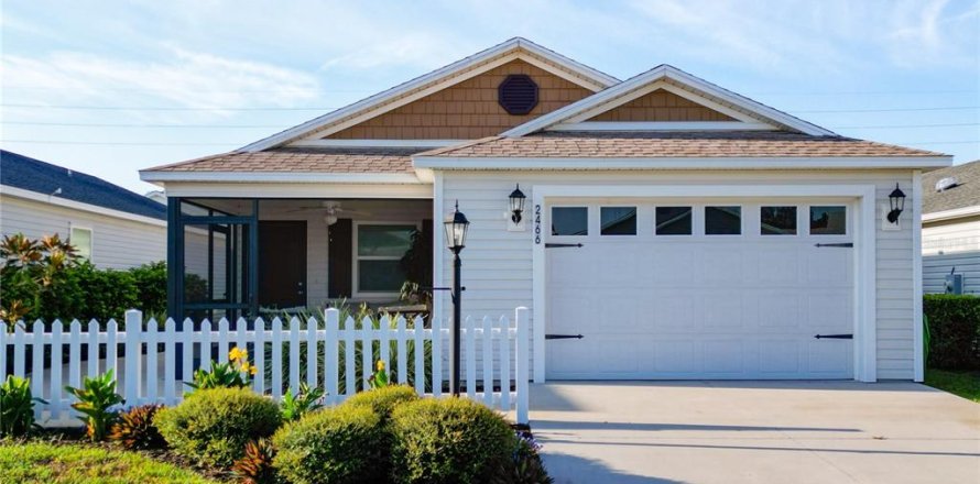 House in The Villages, Florida 2 bedrooms, 106.65 sq.m. № 1837882