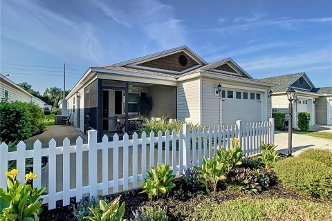 House in The Villages, Florida 2 bedrooms, 106.65 sq.m. № 1837882 - photo 4