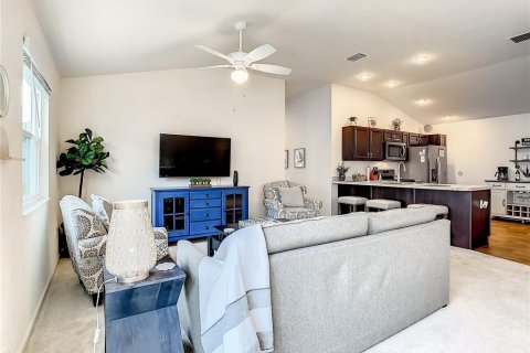House in The Villages, Florida 2 bedrooms, 106.65 sq.m. № 1837882 - photo 13
