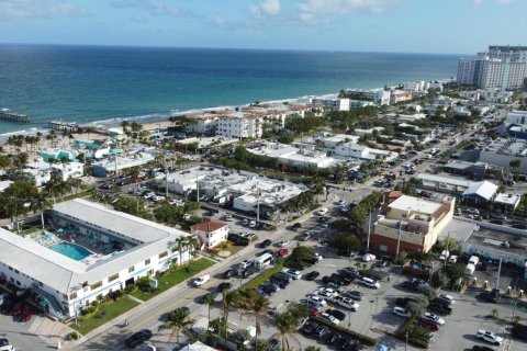 Commercial property in Lauderdale-by-the-Sea, Florida № 2146223 - photo 8