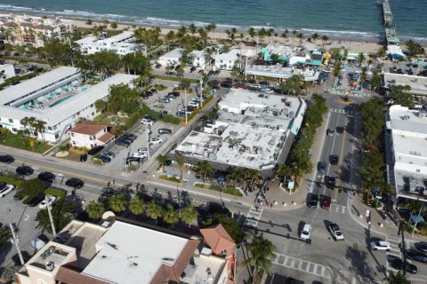 Commercial property in Lauderdale-by-the-Sea, Florida № 2146223 - photo 14