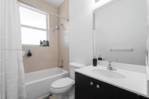 Купить таунхаус в Хомстед, Флорида 4 спальни, 159.42м2, № 1855004 - фото 29