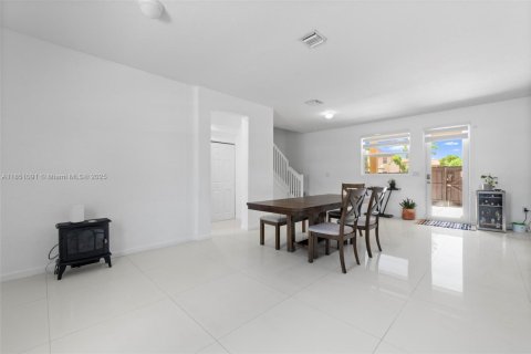 Купить таунхаус в Хомстед, Флорида 4 спальни, 159.42м2, № 1855004 - фото 12