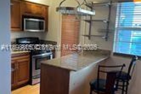 Condominio en venta en Miami Beach, Florida, 1 dormitorio, 56.58 m2 № 1952165 - foto 4