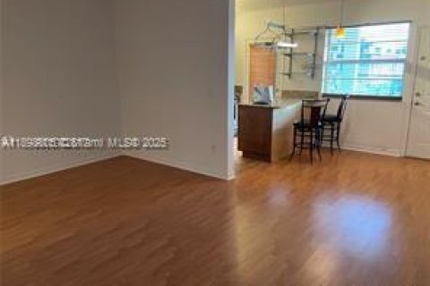 Condominio en venta en Miami Beach, Florida, 1 dormitorio, 56.58 m2 № 1952165 - foto 14