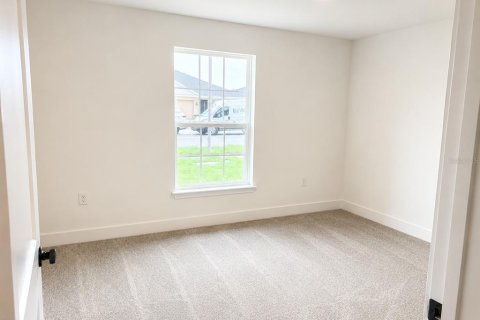 House in Leesburg, Florida 3 bedrooms, 140.47 sq.m. № 2138038 - photo 6