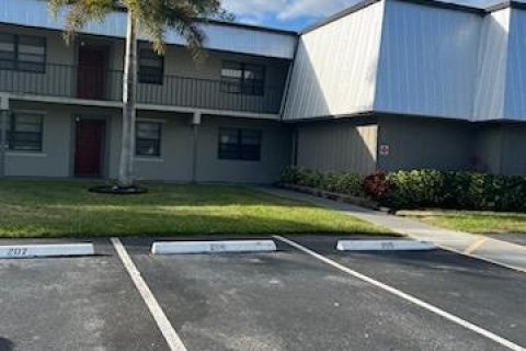 Copropriété à louer à St. Lucie, Floride: 2 chambres, 110.55 m2 № 2374542 - photo 11