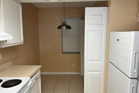 Copropriété à louer à St. Lucie, Floride: 2 chambres, 110.55 m2 № 2374542 - photo 7