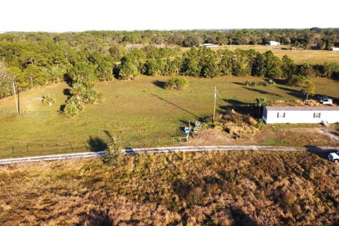 Commercial property in Clewiston, Florida № 1894255 - photo 12