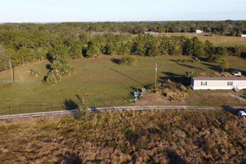 Commercial property in Clewiston, Florida № 1894255 - photo 13