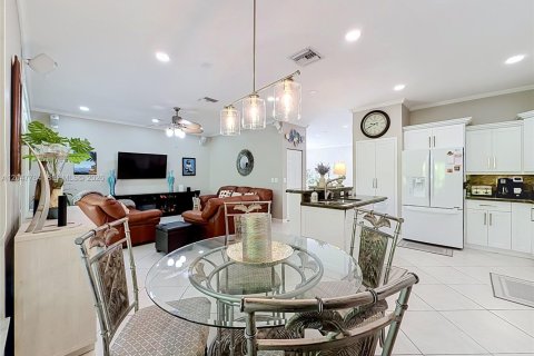 Villa ou maison à vendre à Miramar, Floride: 4 chambres, 221.39 m2 № 2274105 - photo 27
