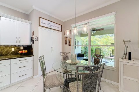 Villa ou maison à vendre à Miramar, Floride: 4 chambres, 221.39 m2 № 2274105 - photo 26
