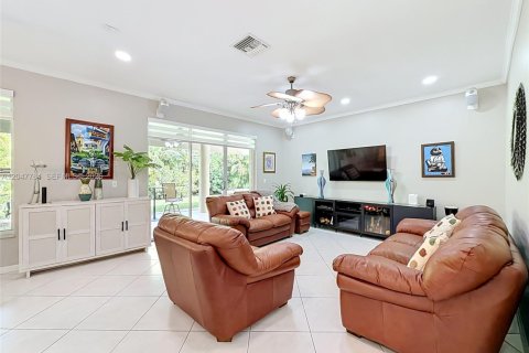 Villa ou maison à vendre à Miramar, Floride: 4 chambres, 221.39 m2 № 2274105 - photo 21