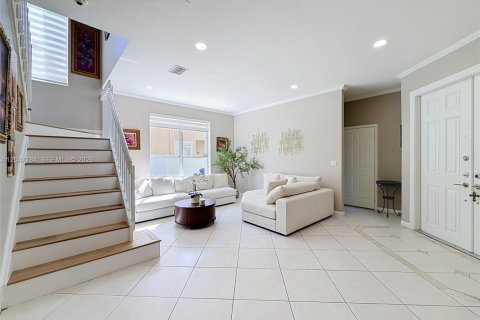 Villa ou maison à vendre à Miramar, Floride: 4 chambres, 221.39 m2 № 2274105 - photo 16