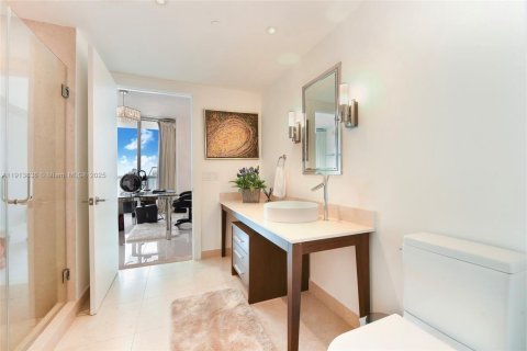Condo in Miami, Florida, 3 bedrooms  № 1968509 - photo 10