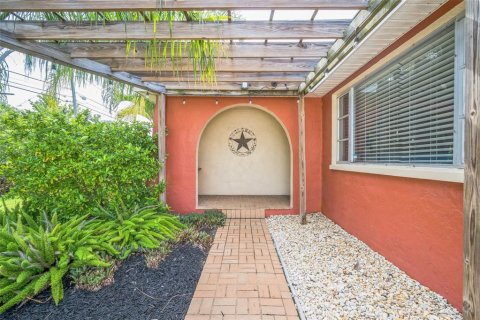 House in Palm Harbor, Florida 2 bedrooms, 113.9 sq.m. № 1779023 - photo 28