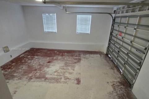 Villa ou maison à louer à Hollywood, Floride: 2 chambres, 132.85 m2 № 1954781 - photo 25