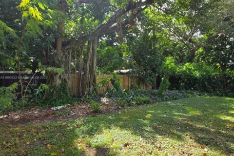 Villa ou maison à louer à Hollywood, Floride: 2 chambres, 132.85 m2 № 1954781 - photo 11