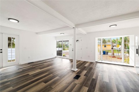 Casa en venta en Sarasota, Florida, 3 dormitorios, 102.66 m2 № 1724701 - foto 10