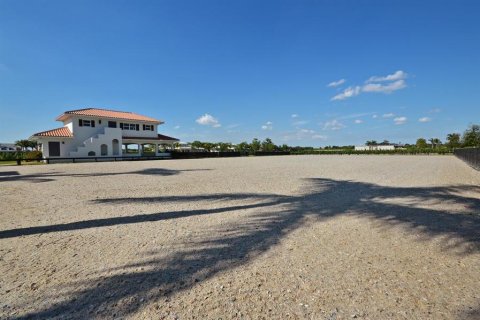 House in Wellington, Florida 3 bedrooms, 74.32 sq.m. № 2158317 - photo 10