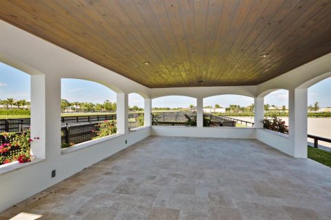 House in Wellington, Florida 3 bedrooms, 74.32 sq.m. № 2158317 - photo 12