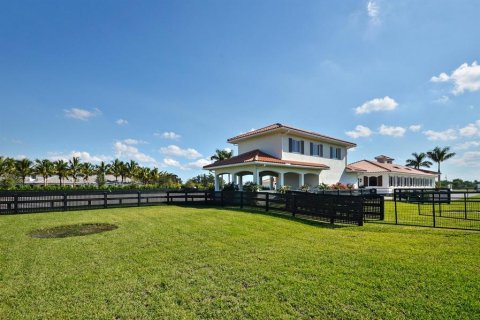 House in Wellington, Florida 3 bedrooms, 74.32 sq.m. № 2158317 - photo 11
