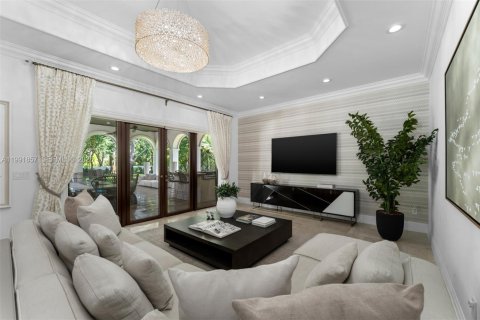 Купить виллу или дом в Пайнкрест, Флорида 9 спален, 755.85м2, № 2075021 - фото 16