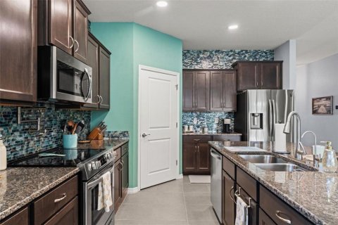 Villa ou maison à vendre à Wesley Chapel, Floride: 4 chambres, 191.1 m2 № 2412693 - photo 20