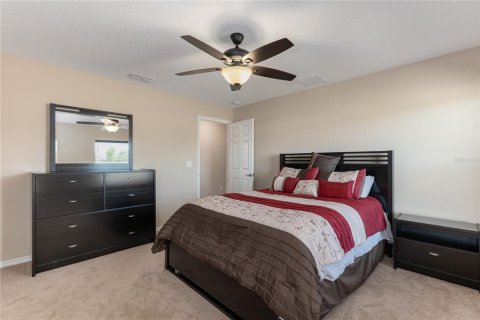 House in Tavares, Florida 4 bedrooms, 327.11 sq.m. № 2236172 - photo 25