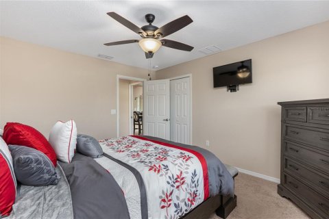 House in Tavares, Florida 4 bedrooms, 327.11 sq.m. № 2236172 - photo 27