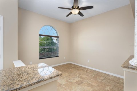 House in Tavares, Florida 4 bedrooms, 327.11 sq.m. № 2236172 - photo 9