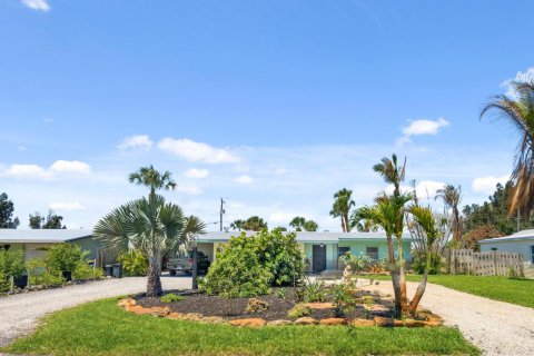 Casa en Jensen Beach, Florida 3 dormitorios, 131.46 m2 № 2077789