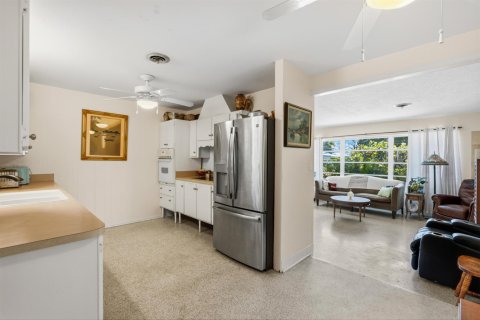 Casa en venta en Jensen Beach, Florida, 3 dormitorios, 131.46 m2 № 2077789 - foto 10