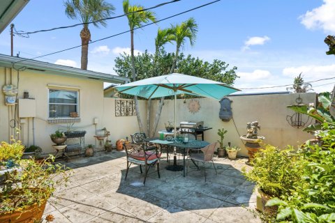 Casa en venta en Jensen Beach, Florida, 3 dormitorios, 131.46 m2 № 2077789 - foto 16
