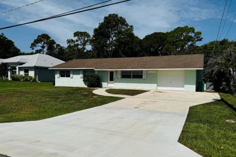 Casa en venta en St. Lucie, Florida, 3 dormitorios, 117.06 m2 № 2180174 - foto 2