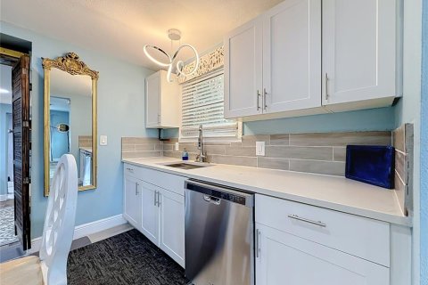 Villa ou maison à vendre à Saint Petersburg, Floride: 2 chambres, 89.19 m2 № 2267234 - photo 5