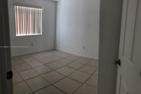 Casa en alquiler en Doral, Florida, 3 dormitorios, 108.7 m2 № 1923350 - foto 8