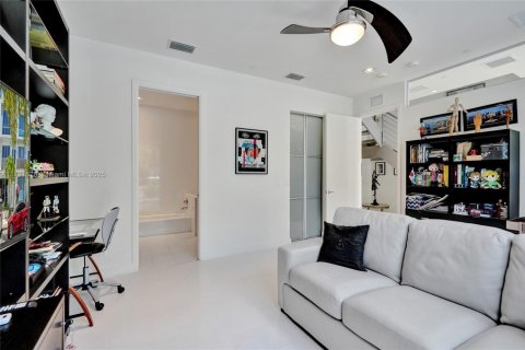 Купить таунхаус в Помпано-Бич, Флорида 3 спальни, 264.49м2, № 1957727 - фото 11