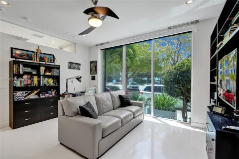 Купить таунхаус в Помпано-Бич, Флорида 3 спальни, 264.49м2, № 1957727 - фото 10