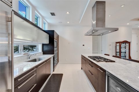 Купить таунхаус в Помпано-Бич, Флорида 3 спальни, 264.49м2, № 1957727 - фото 20