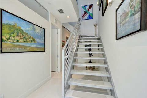 Купить таунхаус в Помпано-Бич, Флорида 3 спальни, 264.49м2, № 1957727 - фото 7