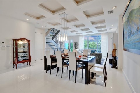 Купить таунхаус в Помпано-Бич, Флорида 3 спальни, 264.49м2, № 1957727 - фото 21