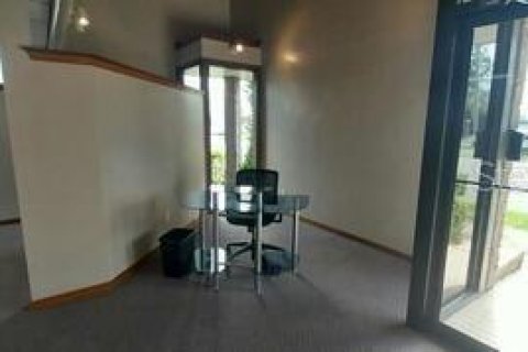 Immobilier commercial à vendre à Titusville, Floride: 145.11 m2 № 2415489 - photo 4