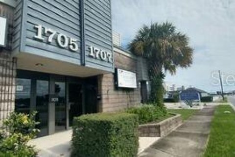 Immobilier commercial à Titusville, Floride 145.11 m2 № 2415489