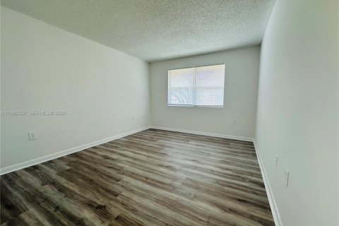 Купить кондоминиум в Мирамар, Флорида 2 спальни, 100.71м2, № 2048333 - фото 12