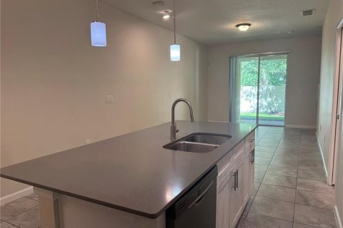 Touwnhouse à louer à Orlando, Floride: 3 chambres, 120.4 m2 № 2416800 - photo 14