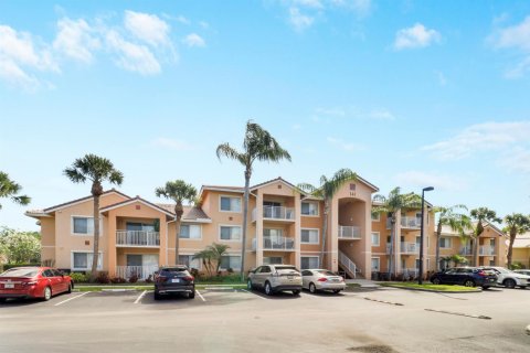 Condo à Port St. Lucie, Floride, 2 chambres  № 2311315