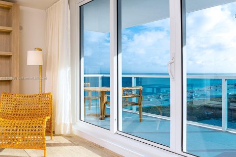 Copropriété à vendre à Miami Beach, Floride: 1 chambre, 80.45 m2 № 1979528 - photo 5
