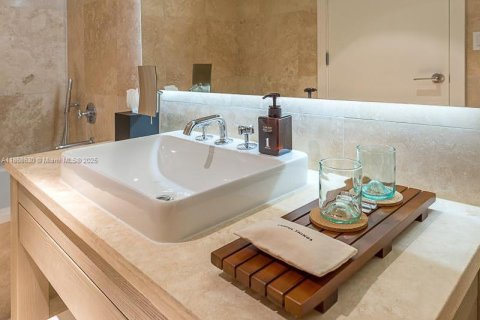 Copropriété à vendre à Miami Beach, Floride: 1 chambre, 80.45 m2 № 1979528 - photo 16